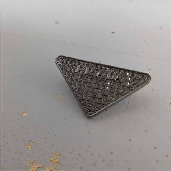 Prada - Picture 4 of 5